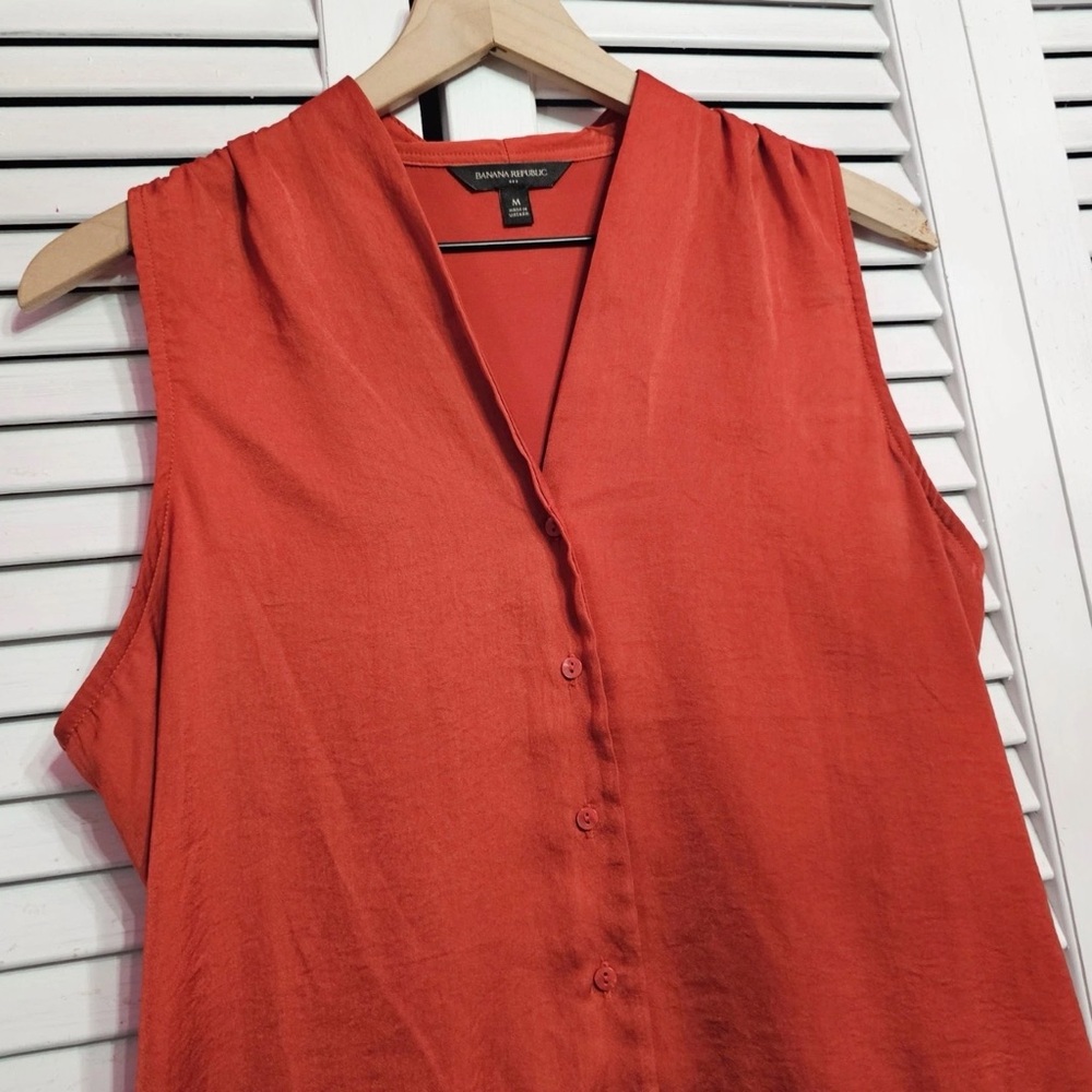 Banana Republic - Sleeveless‎ Blouse - Picture 3 of 9